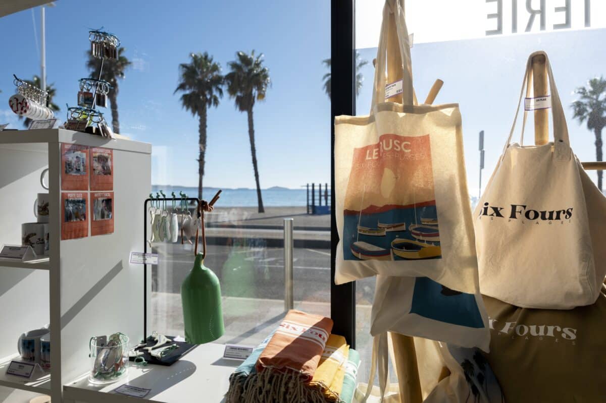 Provence Méditerranée : bureau d'information de Six-Fours